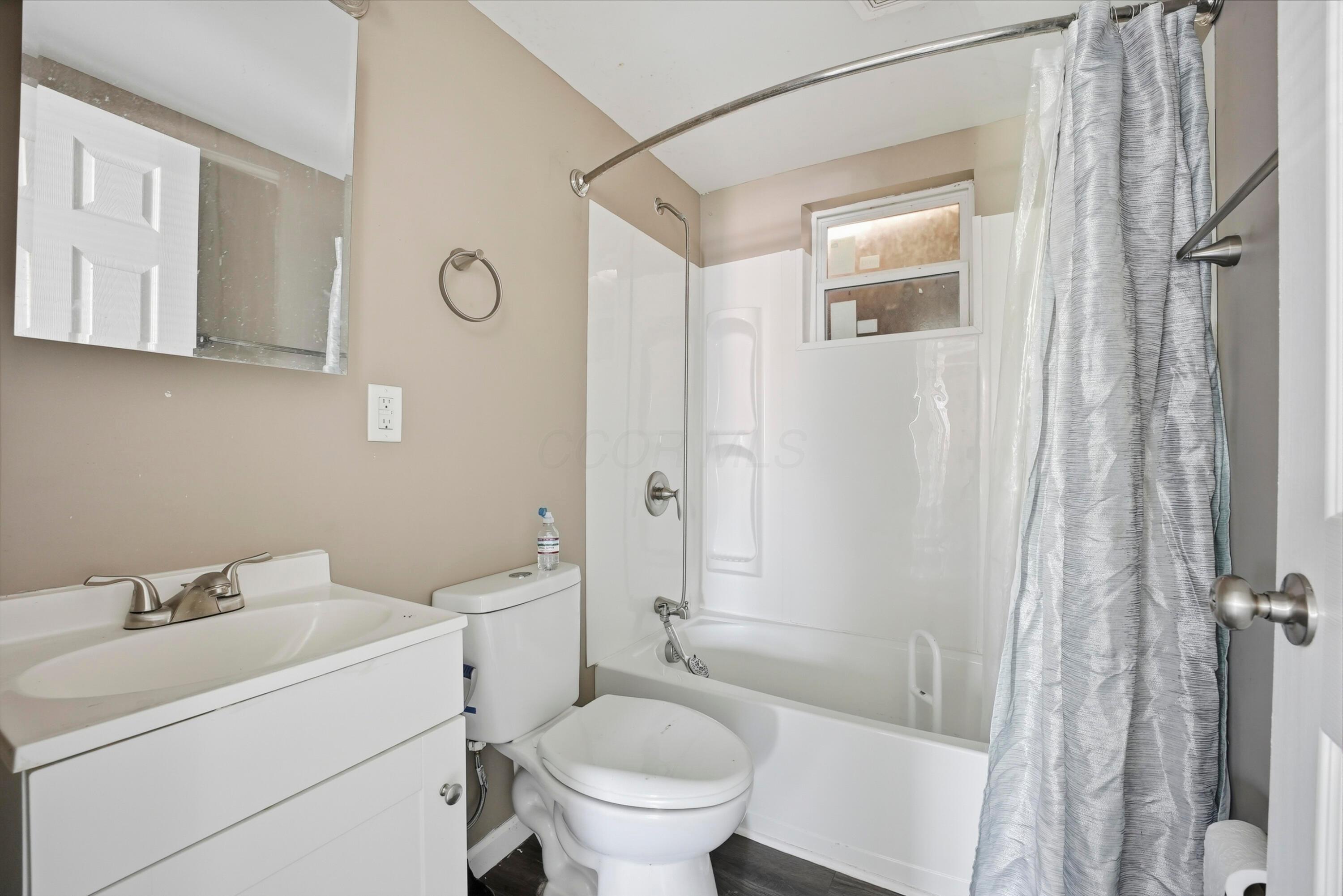 441-447 Barnett Road Columbus, OH 43213 - Photo 12 of 22 4