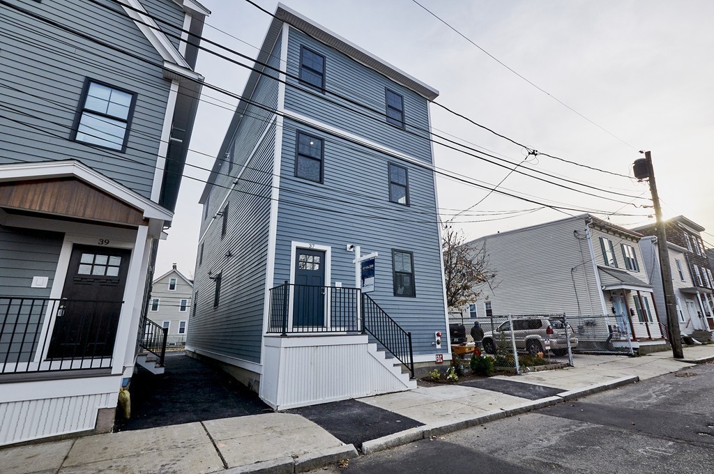 37 Kimball Street, Unit 2 Boston, MA 02122 - Photo 11 of 12