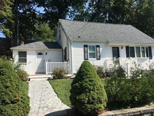 31 Jane Road Methuen, MA 01844 - Photo 2 of 19 Gallery Image 2