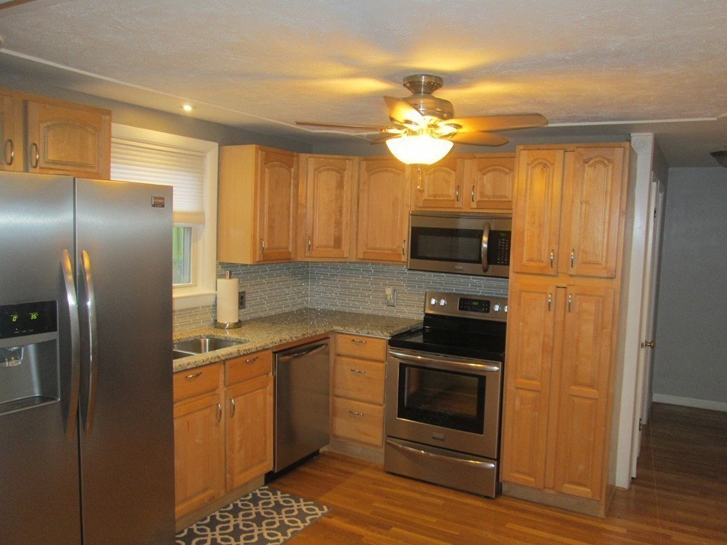 31 Jane Road Methuen, MA 01844 - Photo 6 of 19 Gallery Image 6