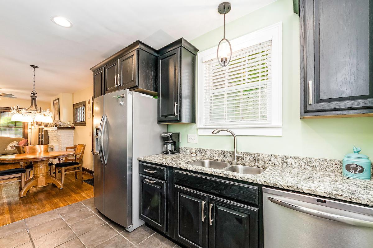 758 South Cassingham Road Columbus, OH 43209 - Photo 15 of 39