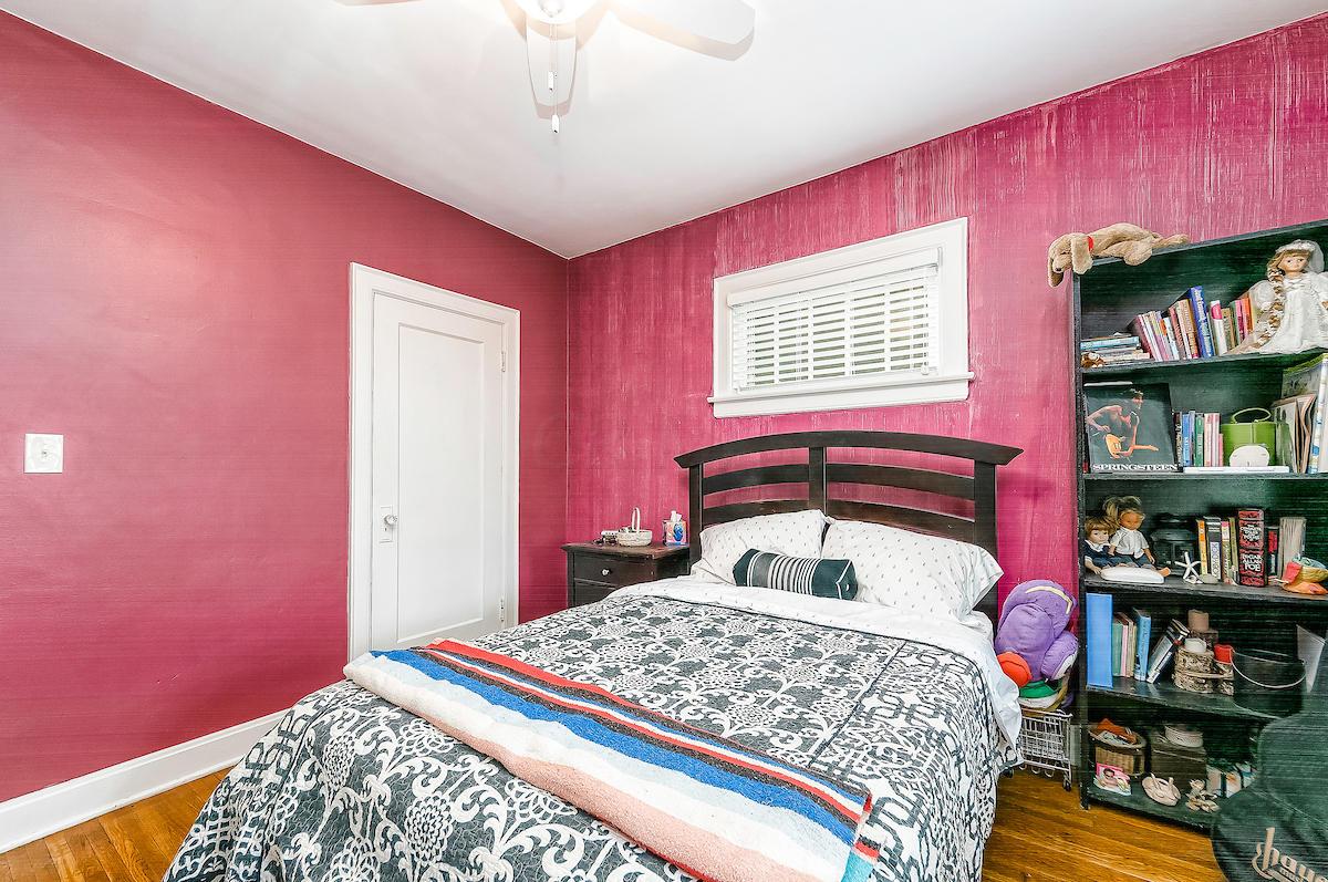 758 South Cassingham Road Columbus, OH 43209 - Photo 18 of 39