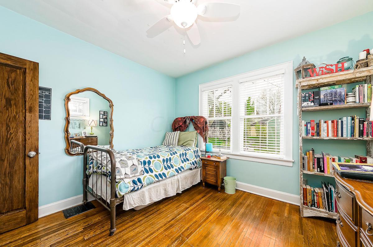 758 South Cassingham Road Columbus, OH 43209 - Photo 22 of 39