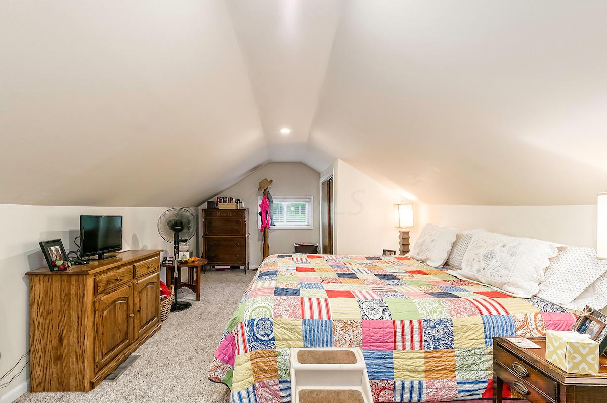 758 South Cassingham Road Columbus, OH 43209 - Photo 26 of 39