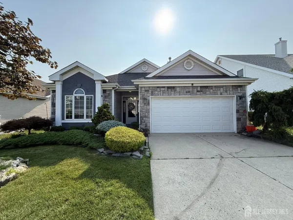 $575,000 | 21 Westminster Drive, Monroe Township, NJ 08831