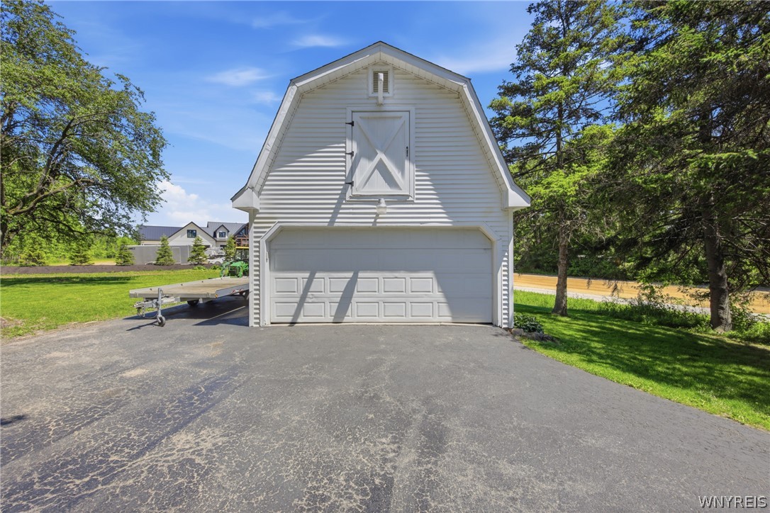 4441 Tonawanda Creek Road Pendleton, NY 14120 - Photo 38 of 50 2 story barn/garage