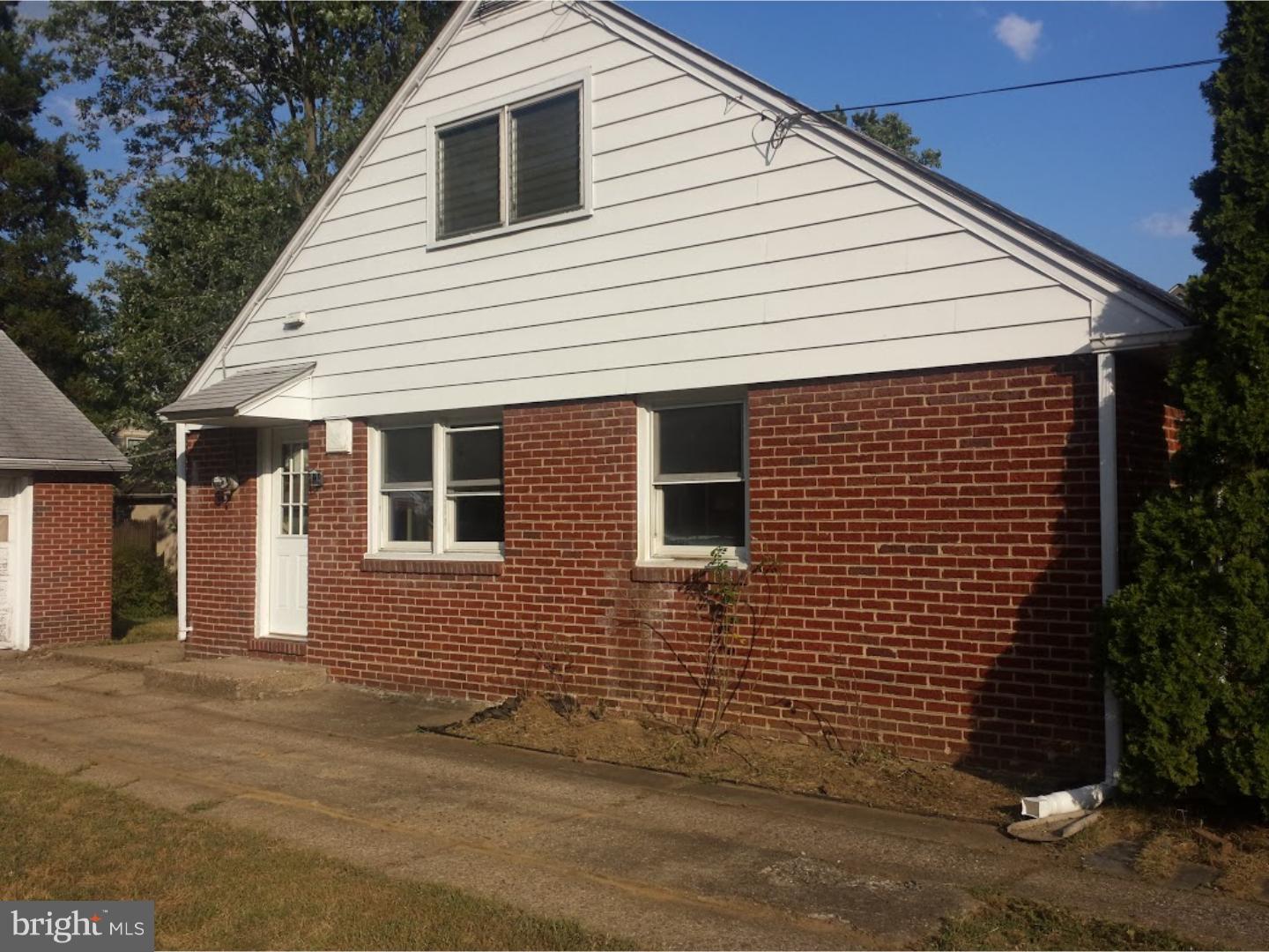 1021 Wayne Road Barrington, NJ 08033 - Photo 2 of 9