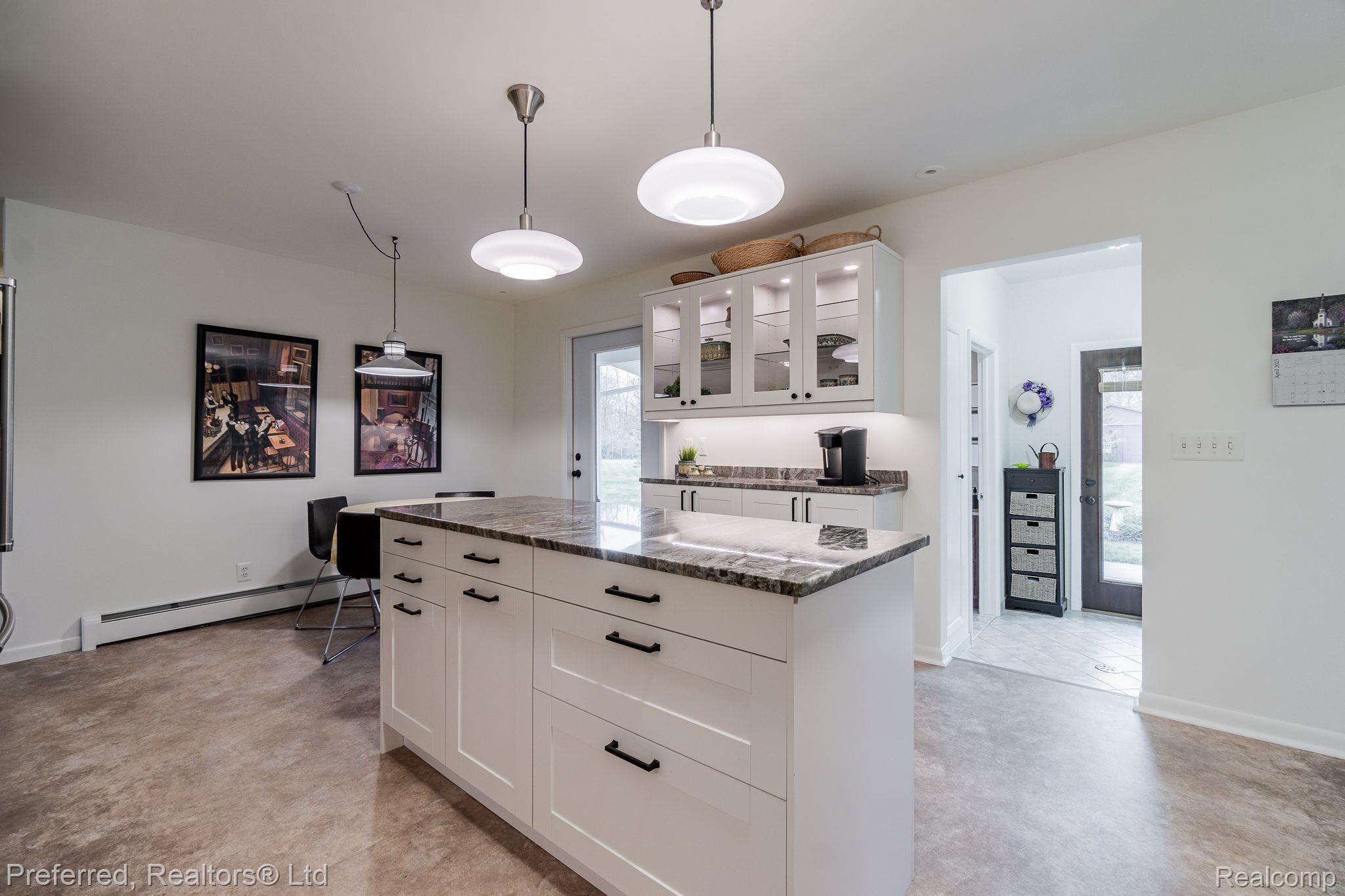 6554 Napier Road Plymouth, MI 48170 - Photo 12 of 39 Gallery Image 12
