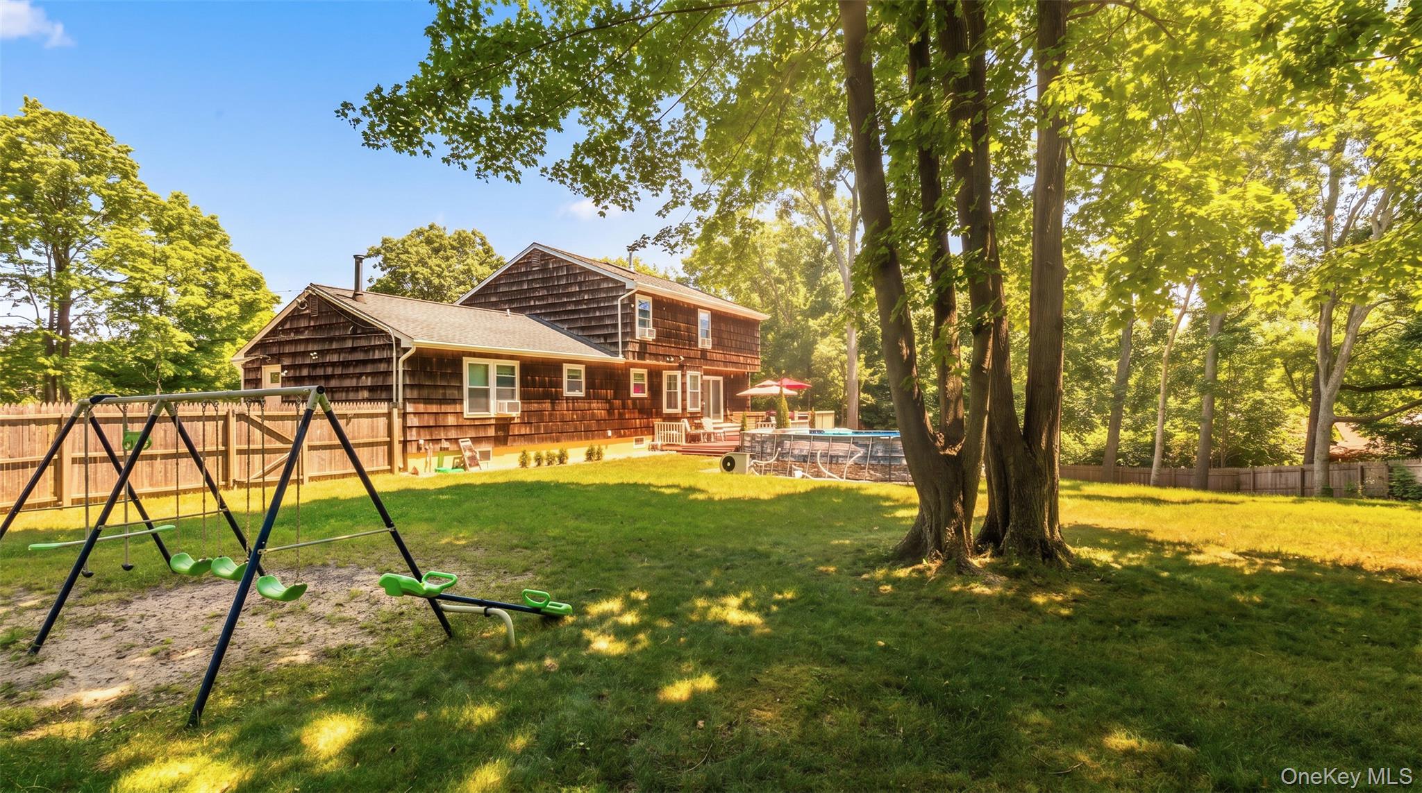 370 South Country Road Brookhaven, NY 11719 - Photo 32 of 35