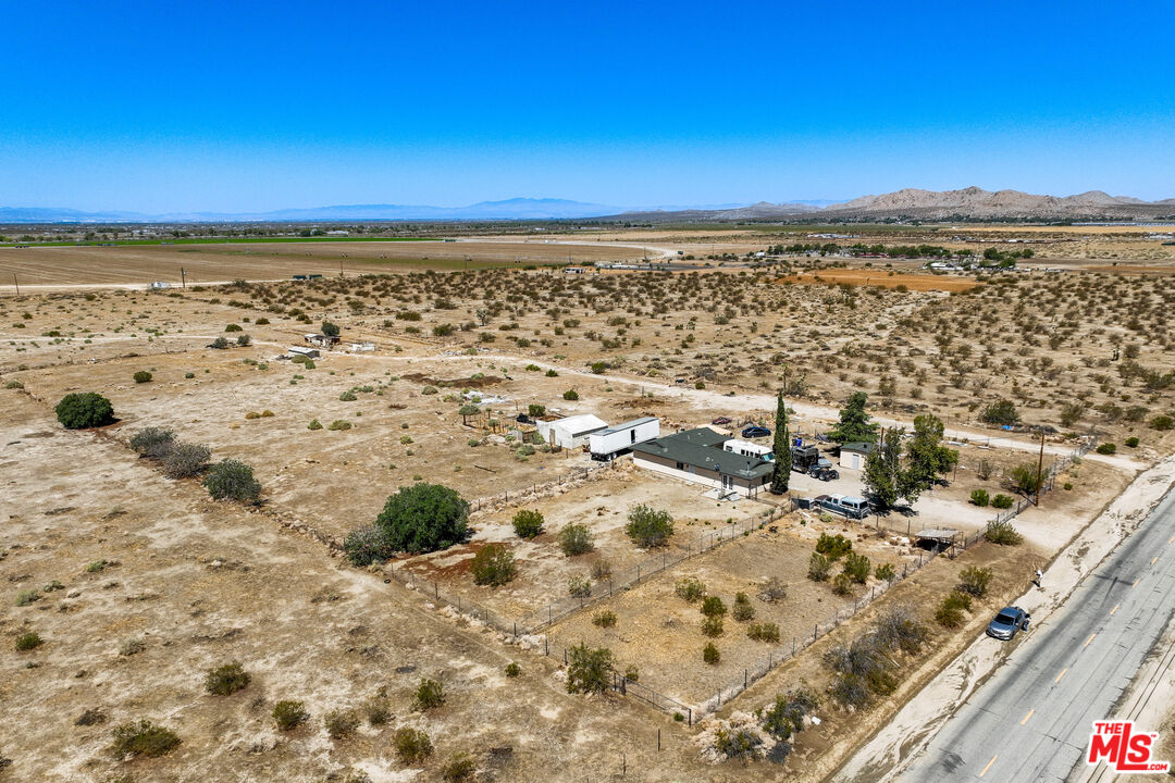 36901 165th Street East Llano, CA 93544 - Photo 11 of 18 a view of city and ocean