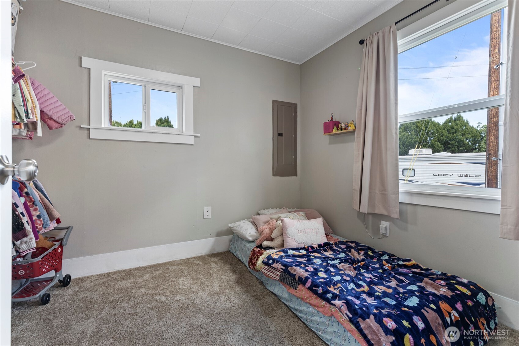 706 Harrison Street Sumner, WA 98390 - Photo 12 of 19