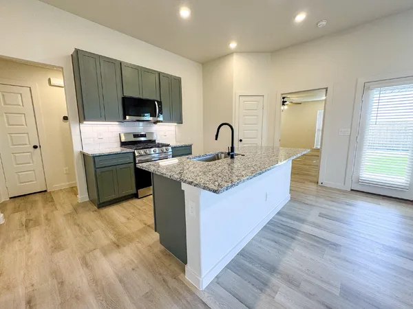 $1,800 | 6003 Venita Avenue, Lubbock, TX 79407
