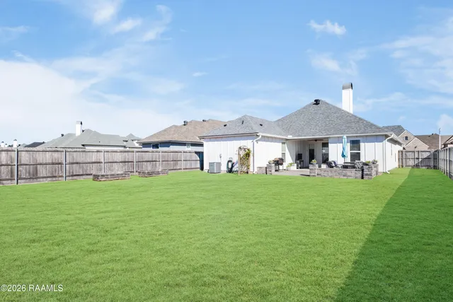 $299,000 | 202 San Sebastian Drive, Youngsville, LA 70592