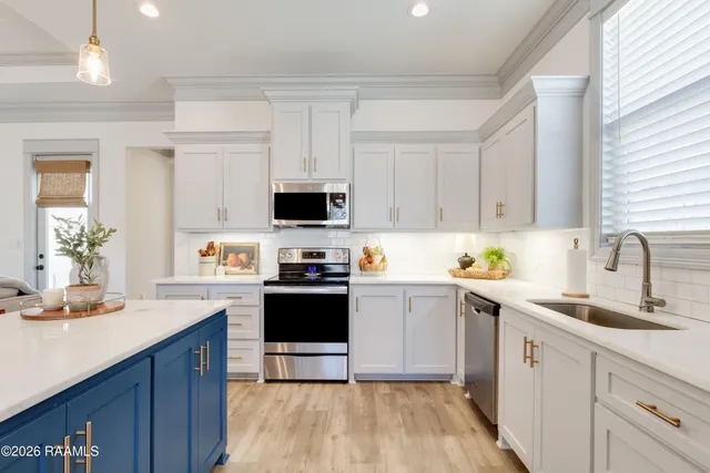 $299,000 | 202 San Sebastian Drive, Youngsville, LA 70592