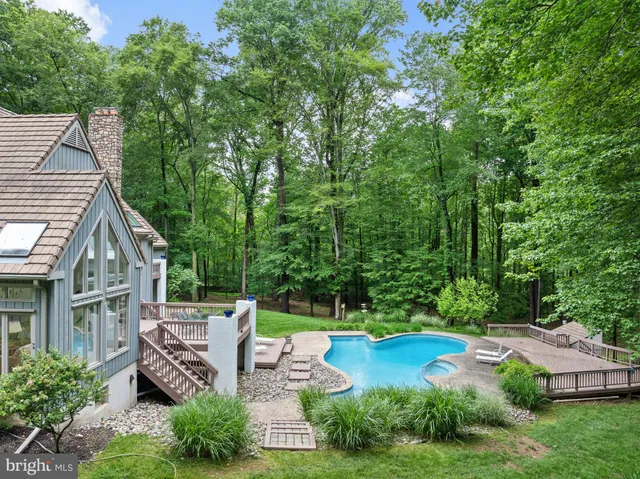 $2,750,000 | 6 Hunt Club Lane, Malvern, PA 19355