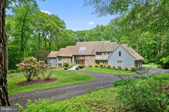 $2,750,000 | 6 Hunt Club Lane, Malvern, PA 19355