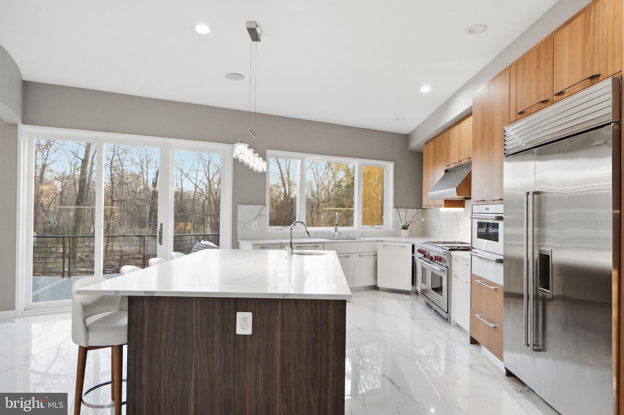 2368 Hunter Mill Road Vienna, VA 22181 - Photo 25 of 74 Island