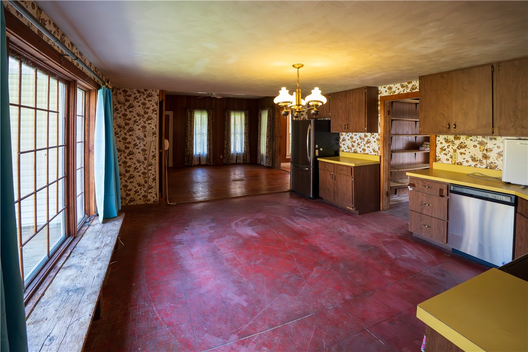 7310 Lake Road Sodus, NY 14551 - Photo 7 of 38