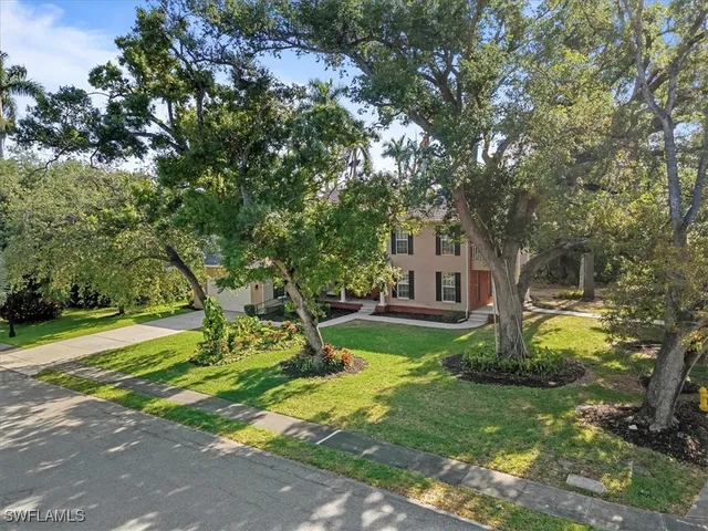 a view of a house with a outdoor space