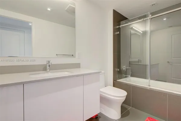 $3,900 | 1600 Northeast 1st Avenue, Unit 1506, Miami, FL 33132