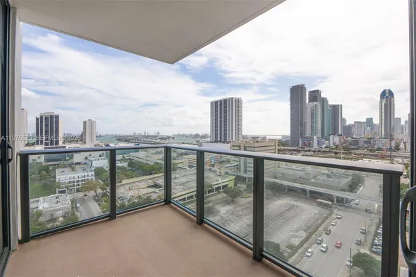 $3,900 | 1600 Northeast 1st Avenue, Unit 1506, Miami, FL 33132