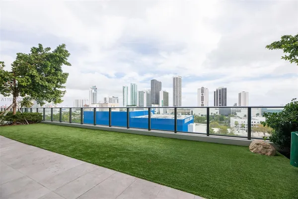 $3,900 | 1600 Northeast 1st Avenue, Unit 1506, Miami, FL 33132