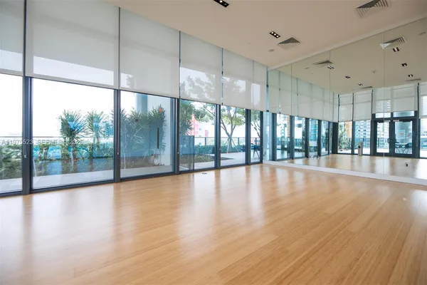 $3,900 | 1600 Northeast 1st Avenue, Unit 1506, Miami, FL 33132