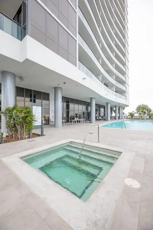 $3,900 | 1600 Northeast 1st Avenue, Unit 1506, Miami, FL 33132