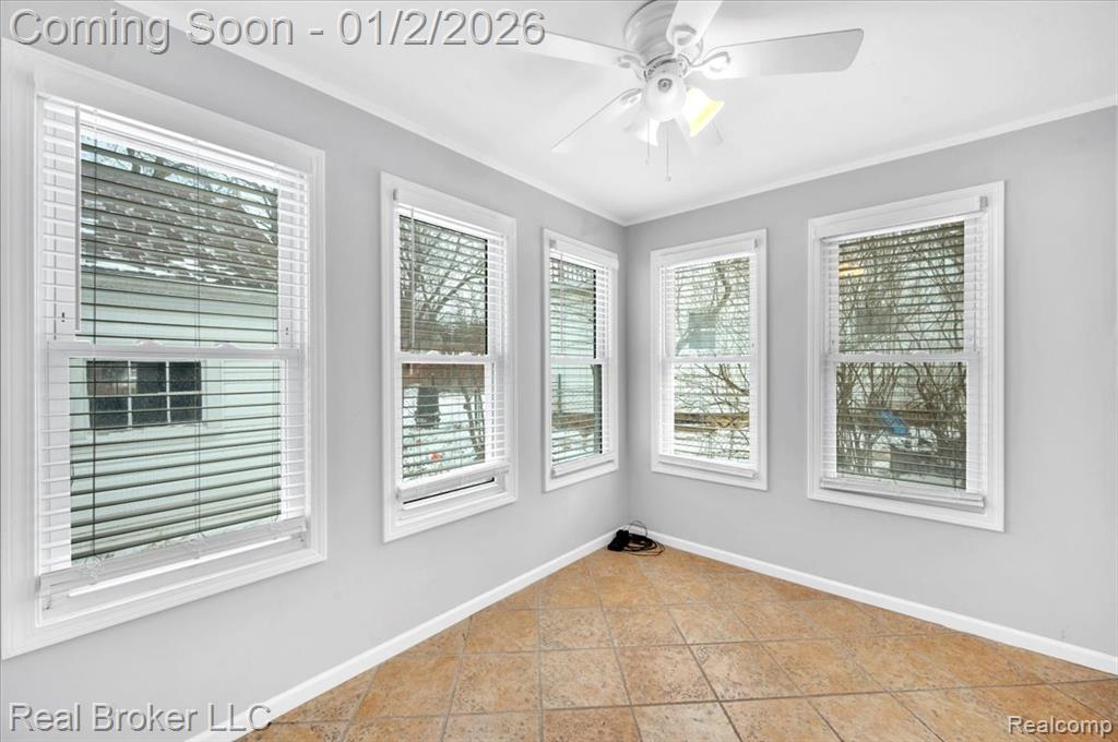 1634 Crooks Road Royal Oak, MI 48067 - Photo 12 of 26