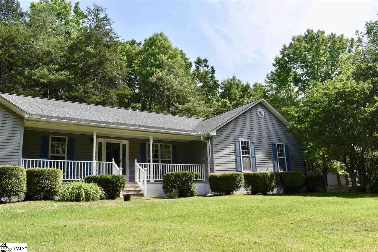 200 Lewis Road Campobello, SC 29322 - Photo 2 of 33