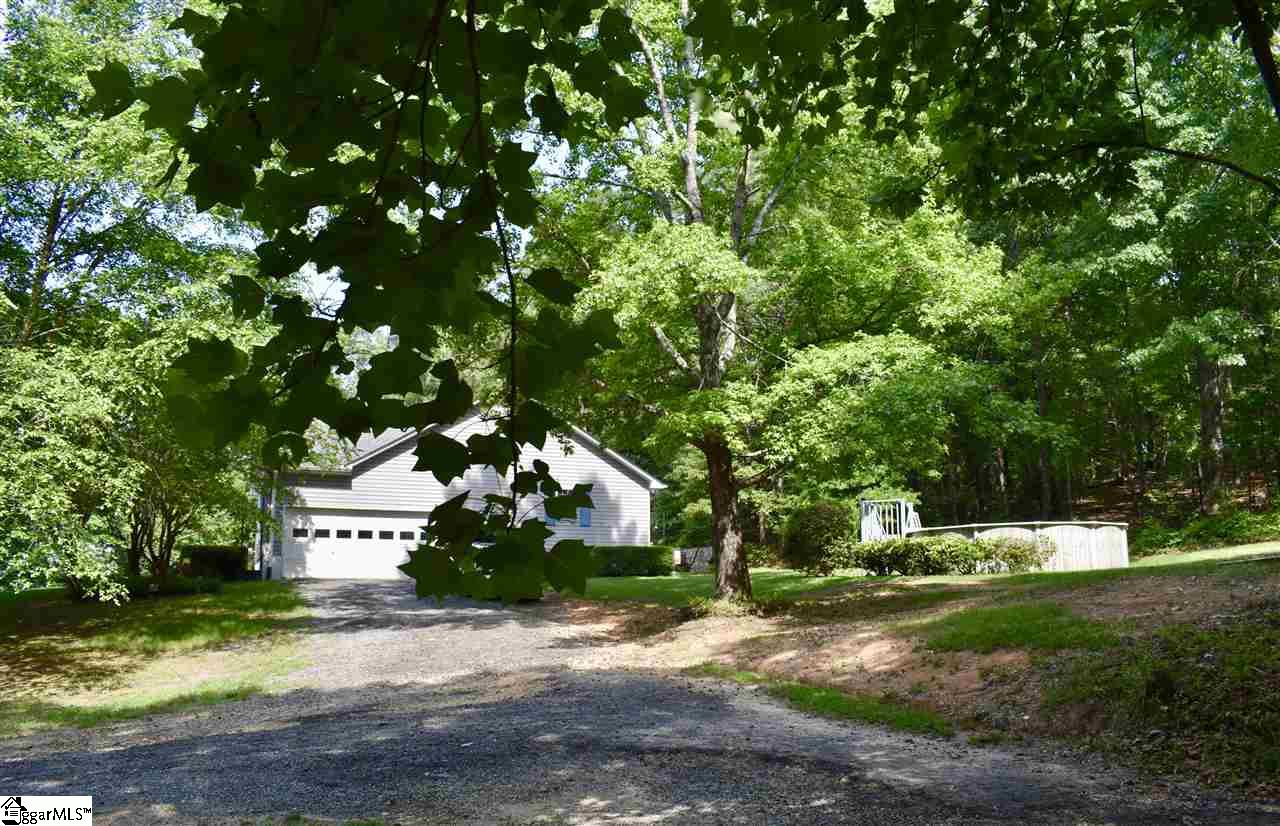 200 Lewis Road Campobello, SC 29322 - Photo 5 of 33