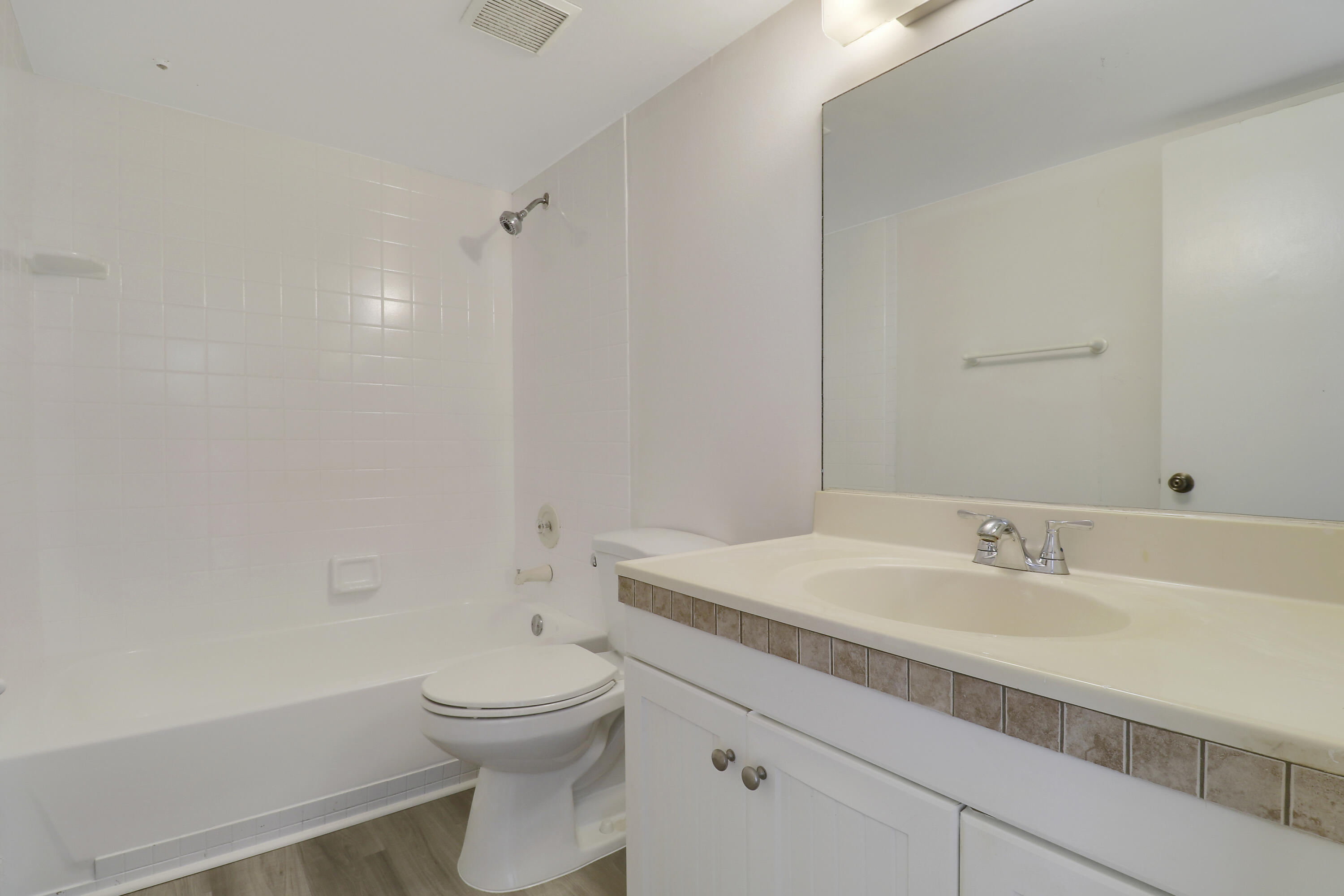 150 Pineview Road, Unit G8 Jupiter, FL 33469 - Photo 11 of 45 House2-4