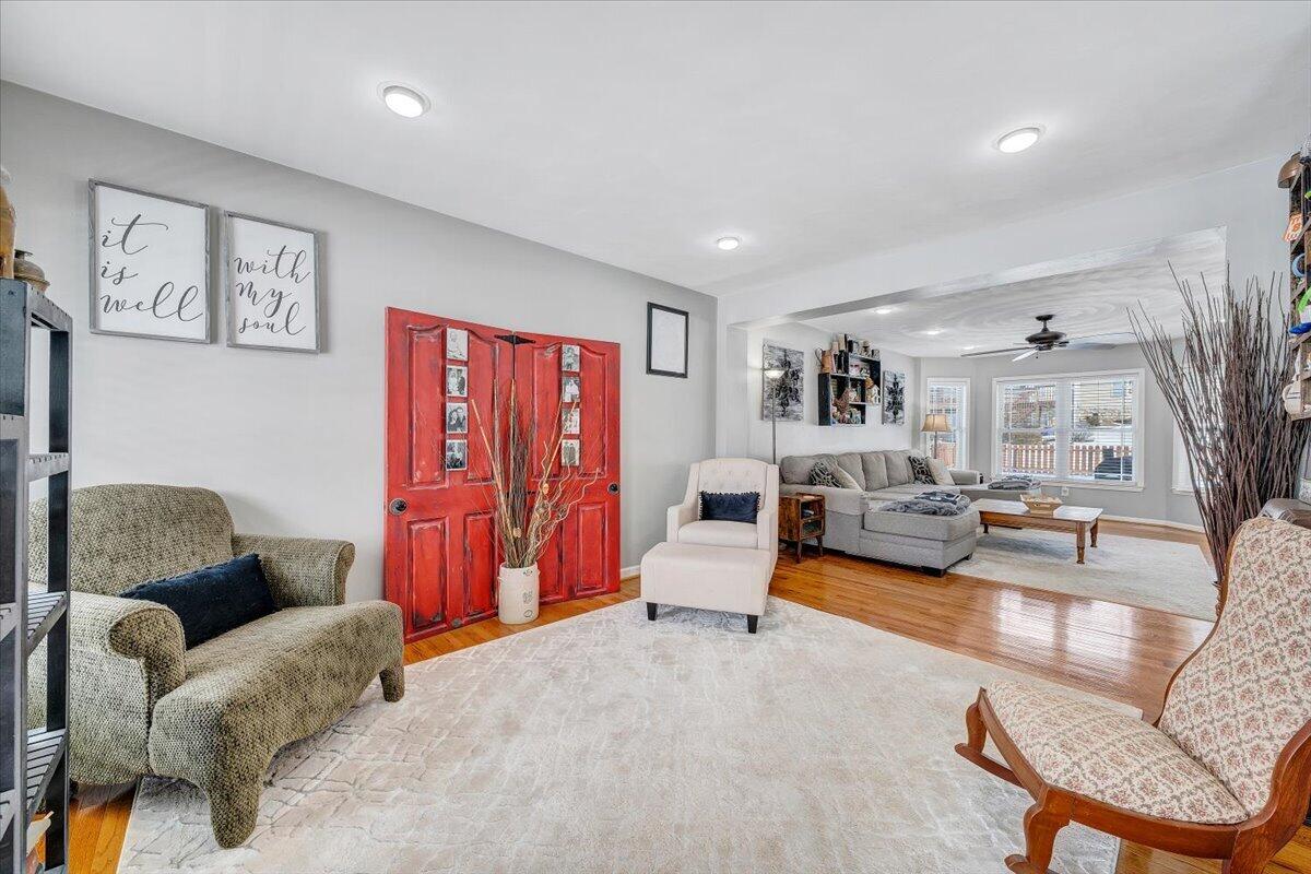 148 Eagle Ridge Roanoke, VA 24012 - Photo 6 of 95 012-MIB07180