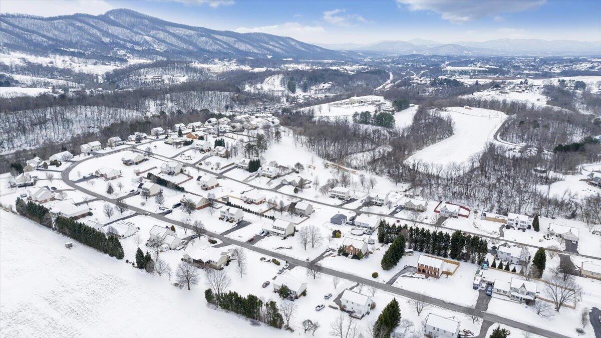 148 Eagle Ridge Roanoke, VA 24012 - Photo 83 of 95 082-DJI_20260204012406_0158_D