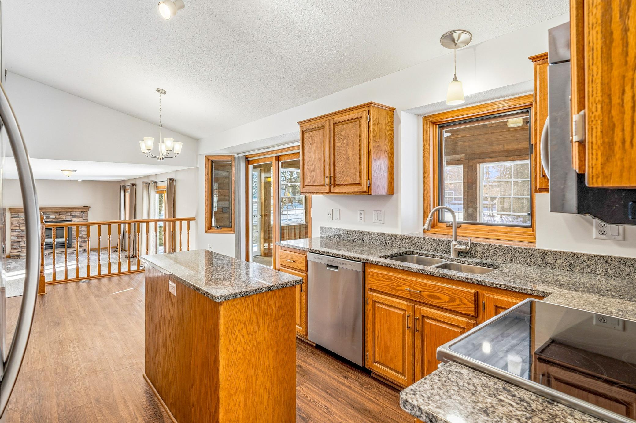 486 Hawthorn Road Lino Lakes, MN 55014 - Photo 11 of 59