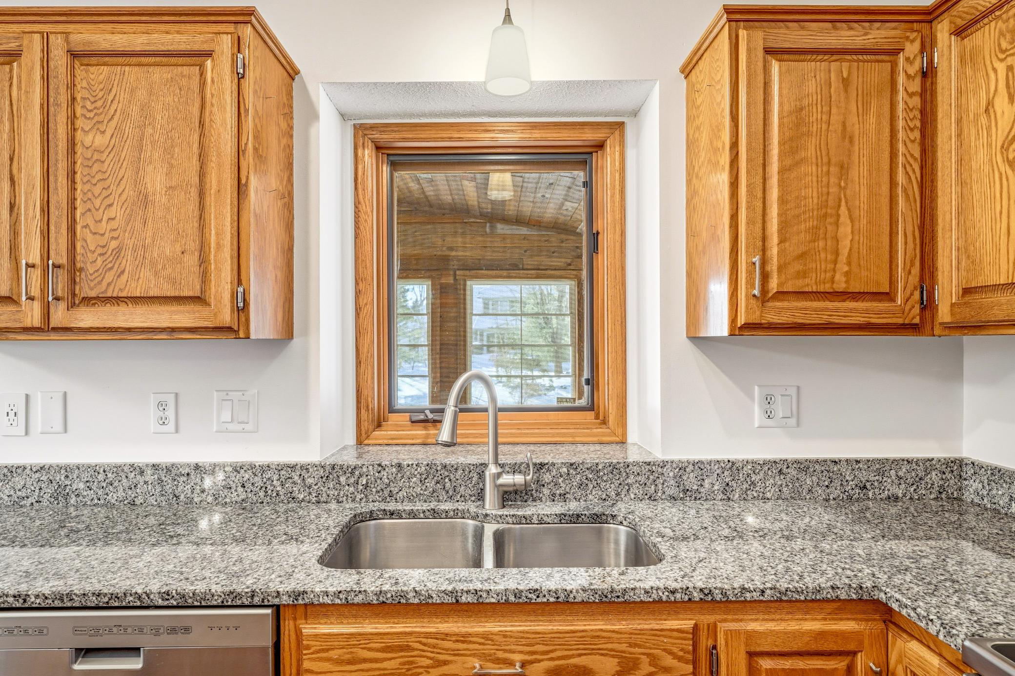 486 Hawthorn Road Lino Lakes, MN 55014 - Photo 14 of 59