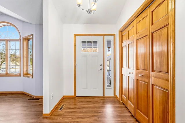 $485,000 | 486 Hawthorn Road, Lino Lakes, MN 55014