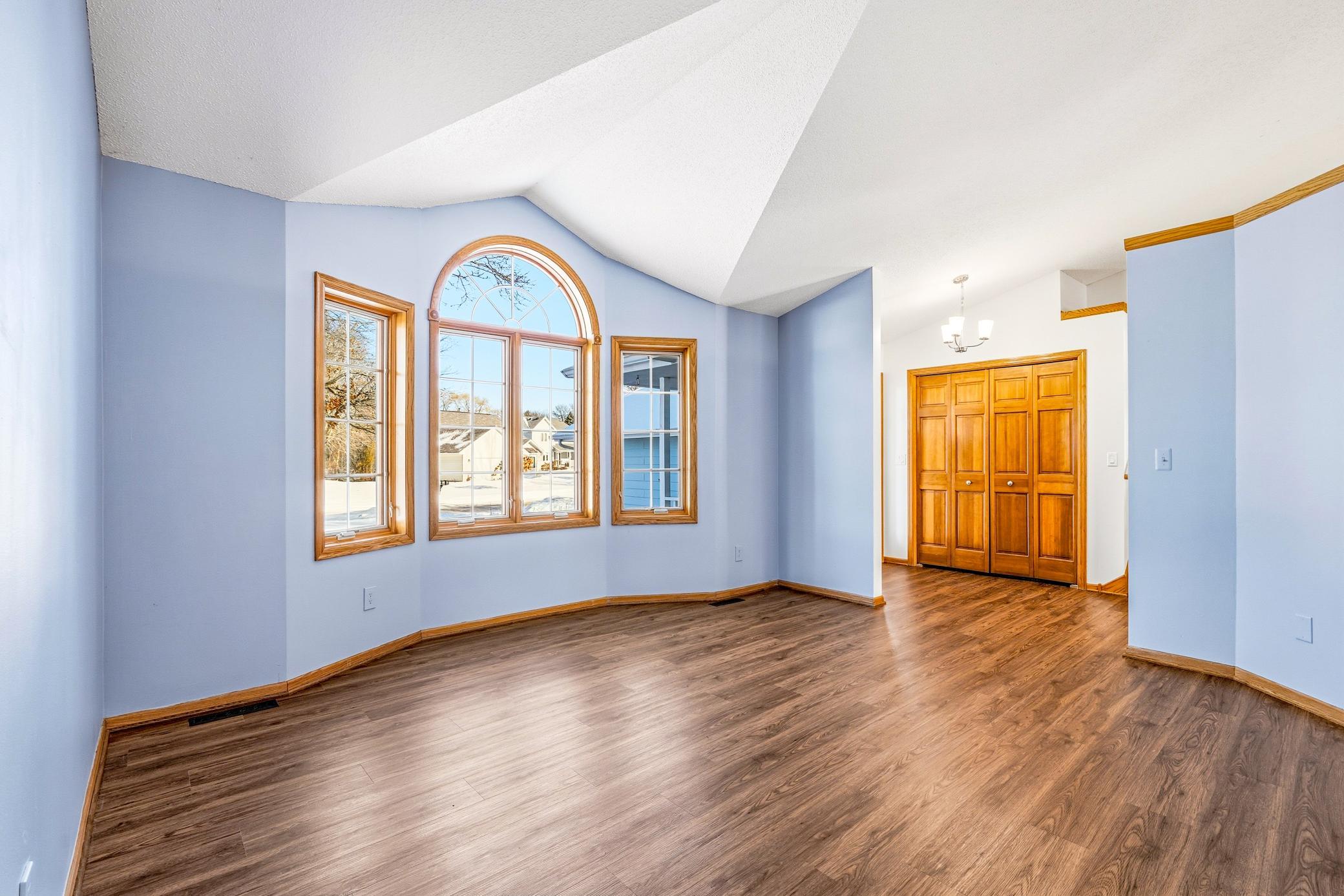 486 Hawthorn Road Lino Lakes, MN 55014 - Photo 5 of 59