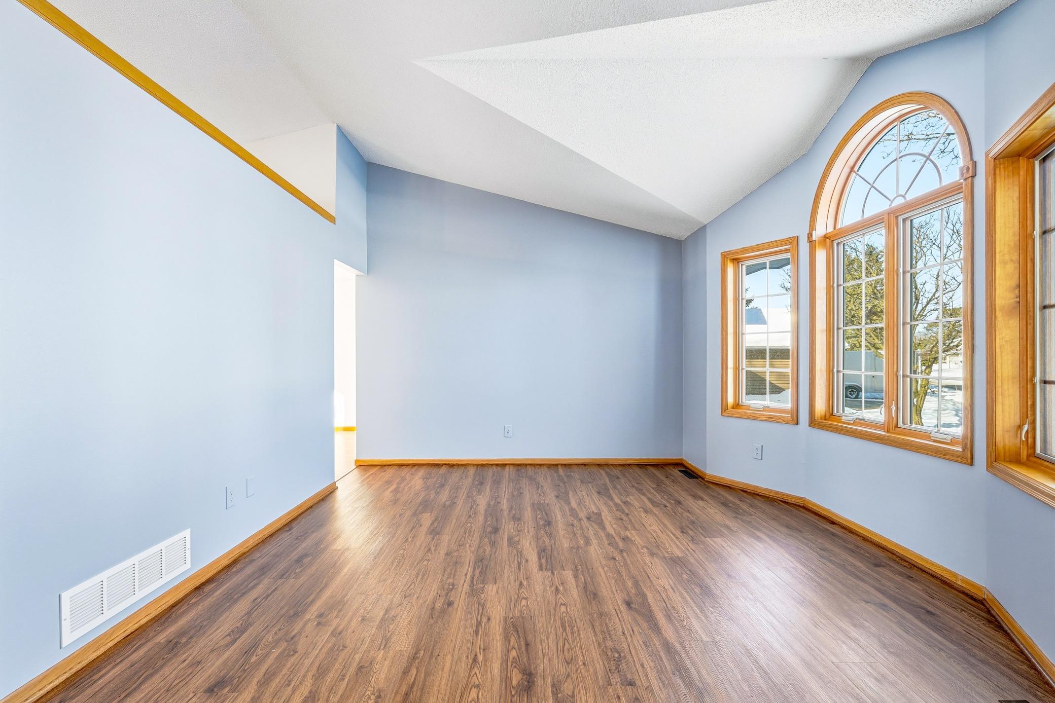 486 Hawthorn Road Lino Lakes, MN 55014 - Photo 7 of 59