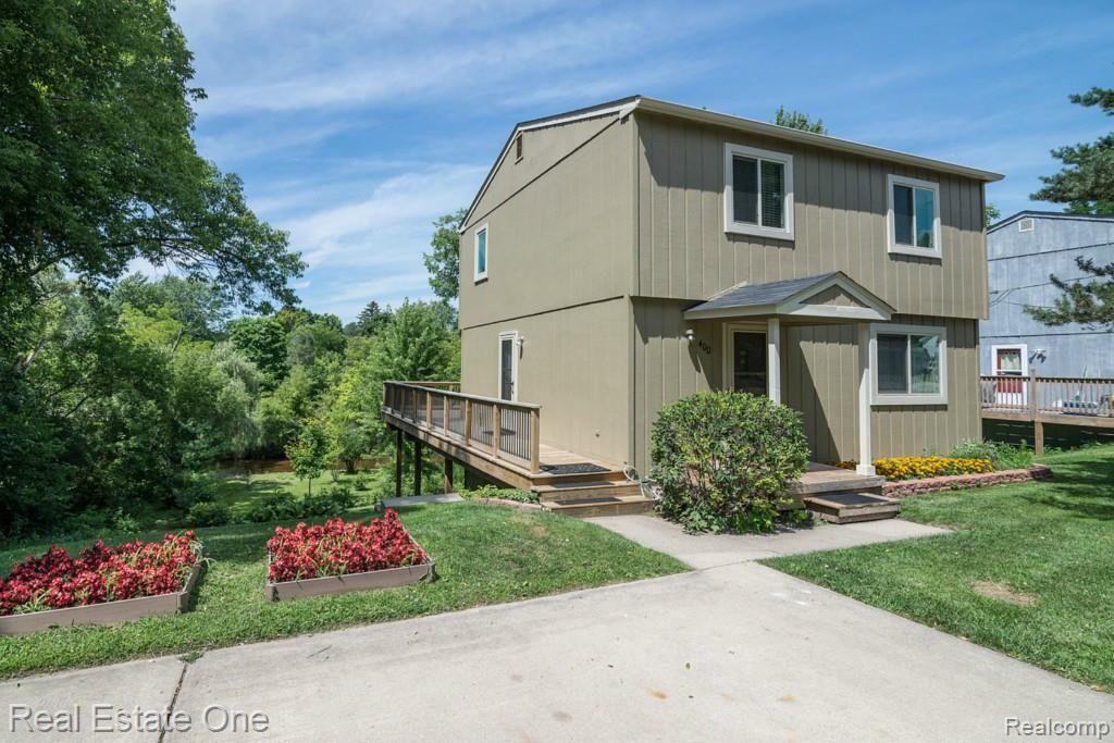 400 Brighton Lake Road Brighton, MI 48116 - Photo 1 of 35 Gallery Image 1