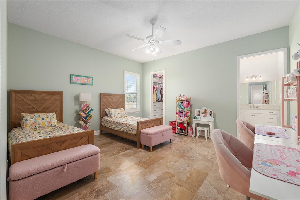 11207 Roz Way Oxford, FL 34484 - Photo 46 of 100