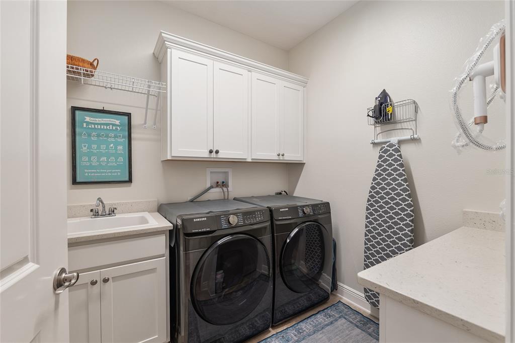 11207 Roz Way Oxford, FL 34484 - Photo 52 of 100