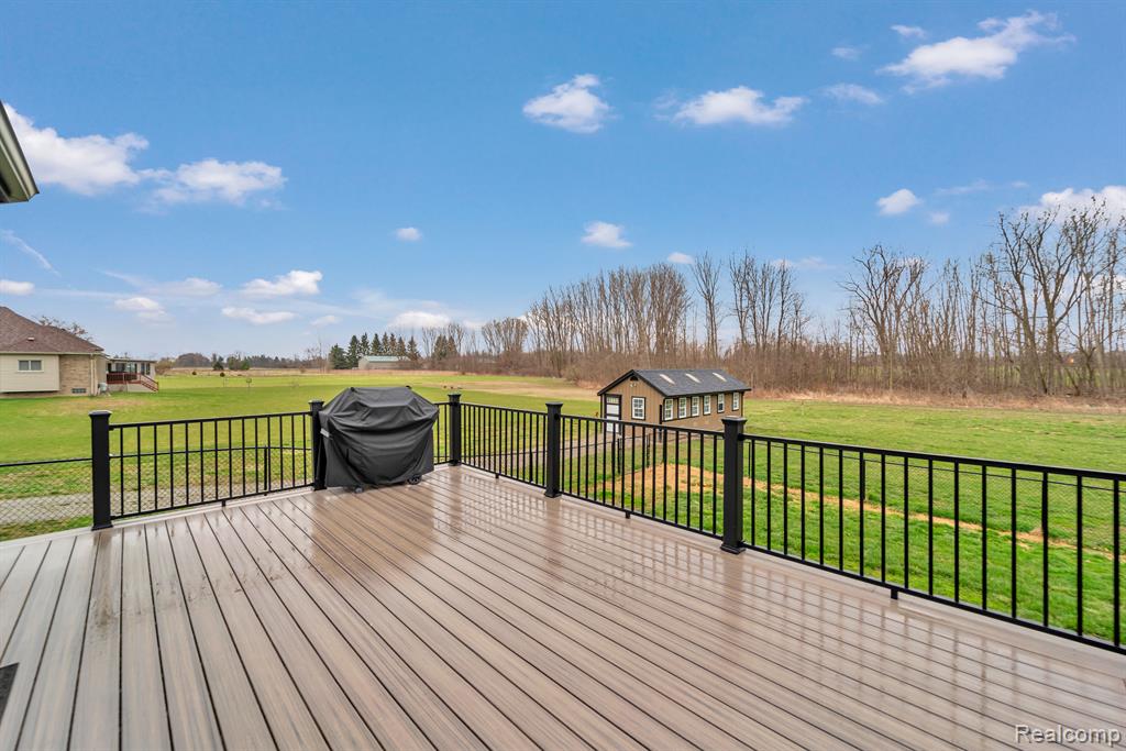 8520 Almont Road Almont, MI 48003 - Photo 6 of 47