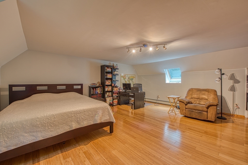 331 Mountain Street Sharon, MA 02067 - Photo 14 of 33