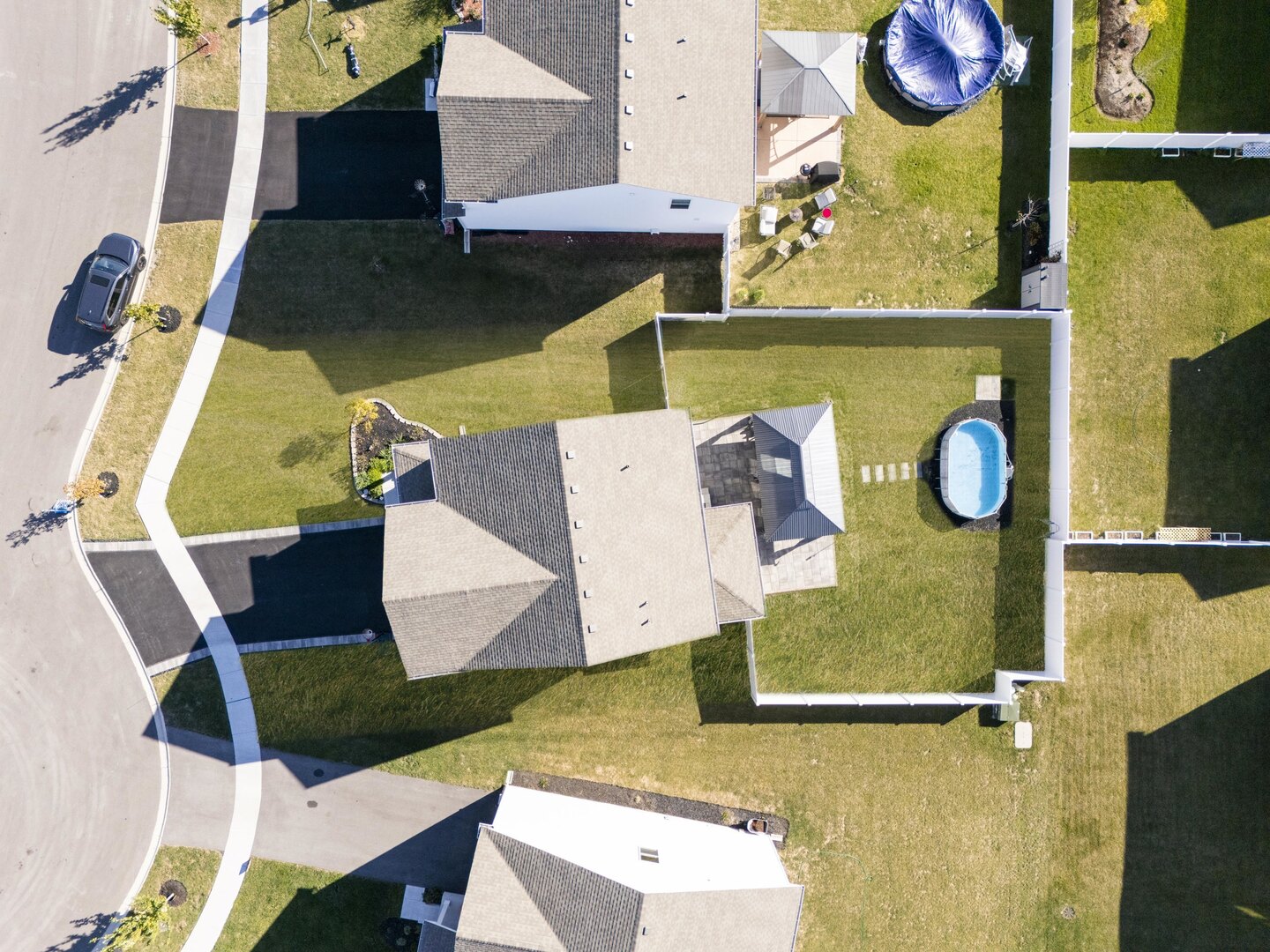 2017 Lilyana Lane Plainfield, IL 60586 - Photo 34 of 43 an aerial view of a house with a swimming pool