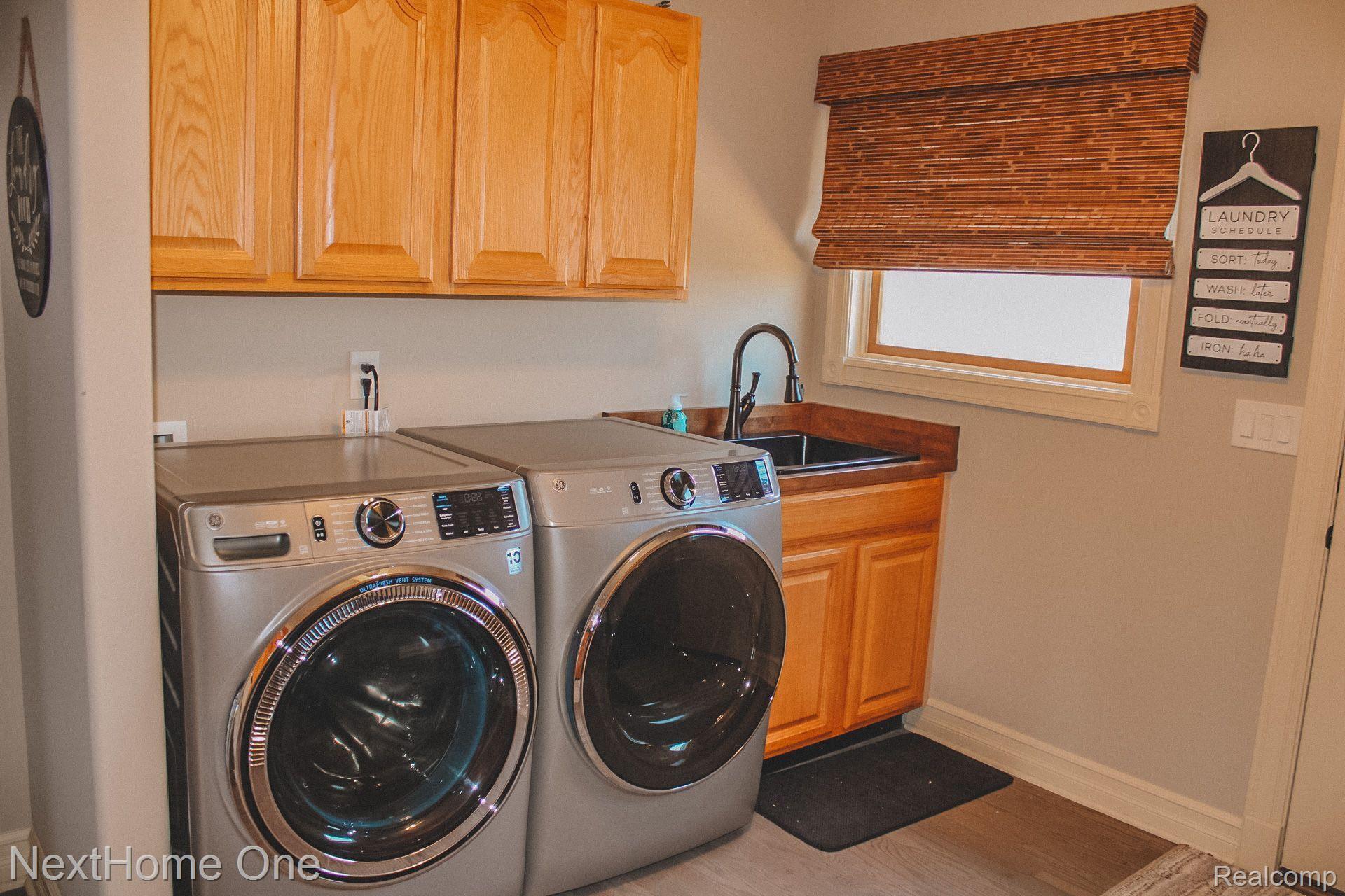 3455 West Coon Lake Road Howell, MI 48843 - Photo 30 of 49 Laundry Room