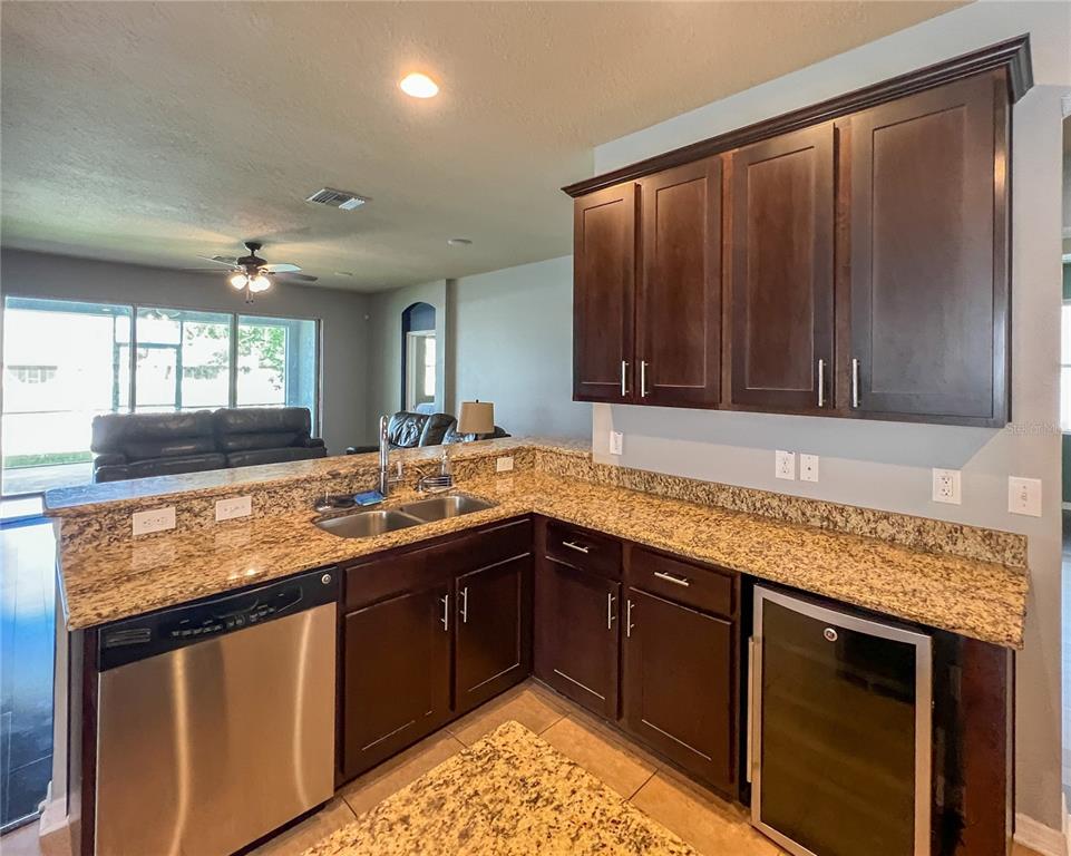 6906 Boulder Run Loop Wesley Chapel, FL 33545 - Photo 10 of 53