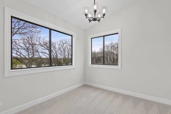 $425,000 | 753 Shoreline Road, Lake Barrington, IL 60010