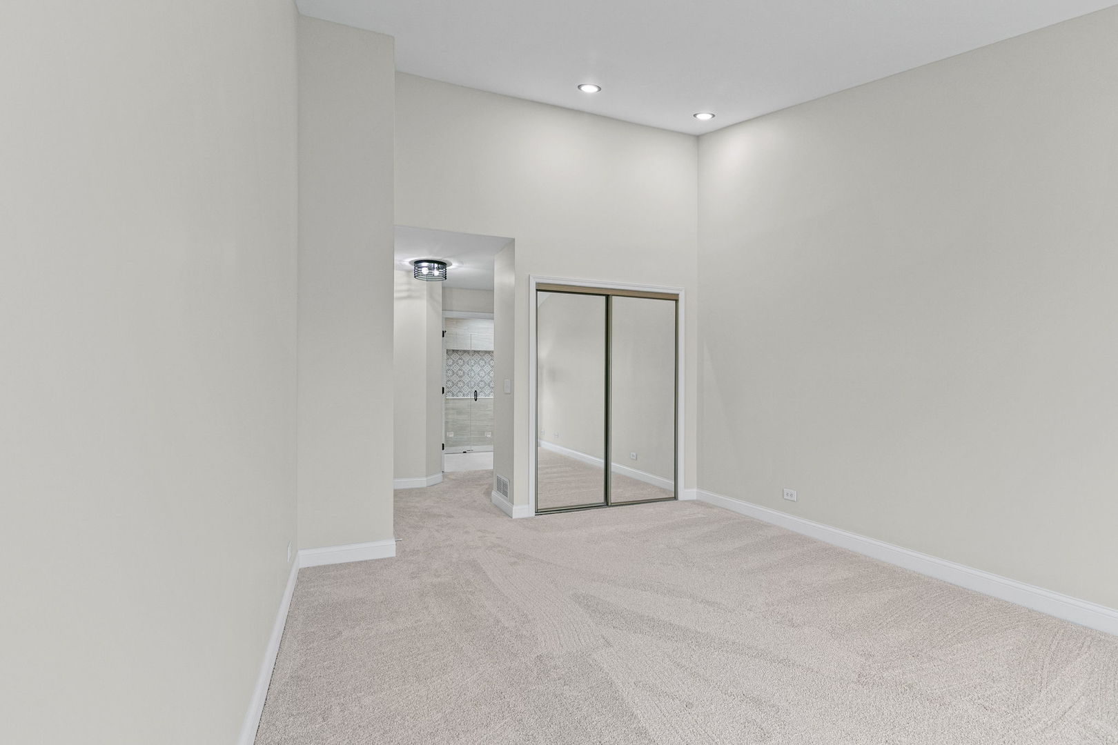 753 Shoreline Road Lake Barrington, IL 60010 - Photo 9 of 19