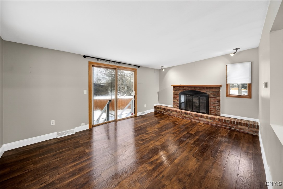 7939 Walnut Place Clay, NY 13090 - Photo 14 of 41